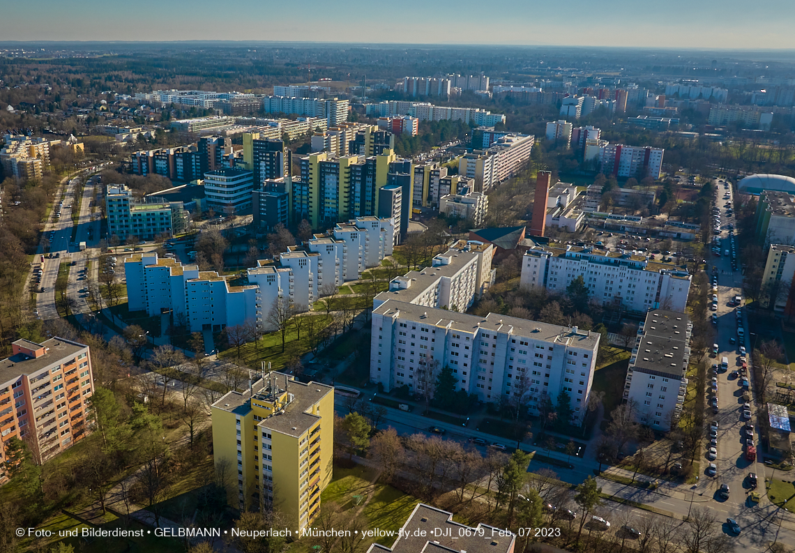 07.02.2023 - Luftbilder von der Sanierung in der Kurt-Eisner-Straße in Neuperlach